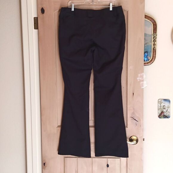 Volcom "True to This" Snowboarding Pants - Picture 5 of 16